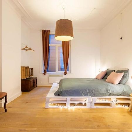 Pink Fairytale-Like Apartment Antwerpen Ngoại thất bức ảnh